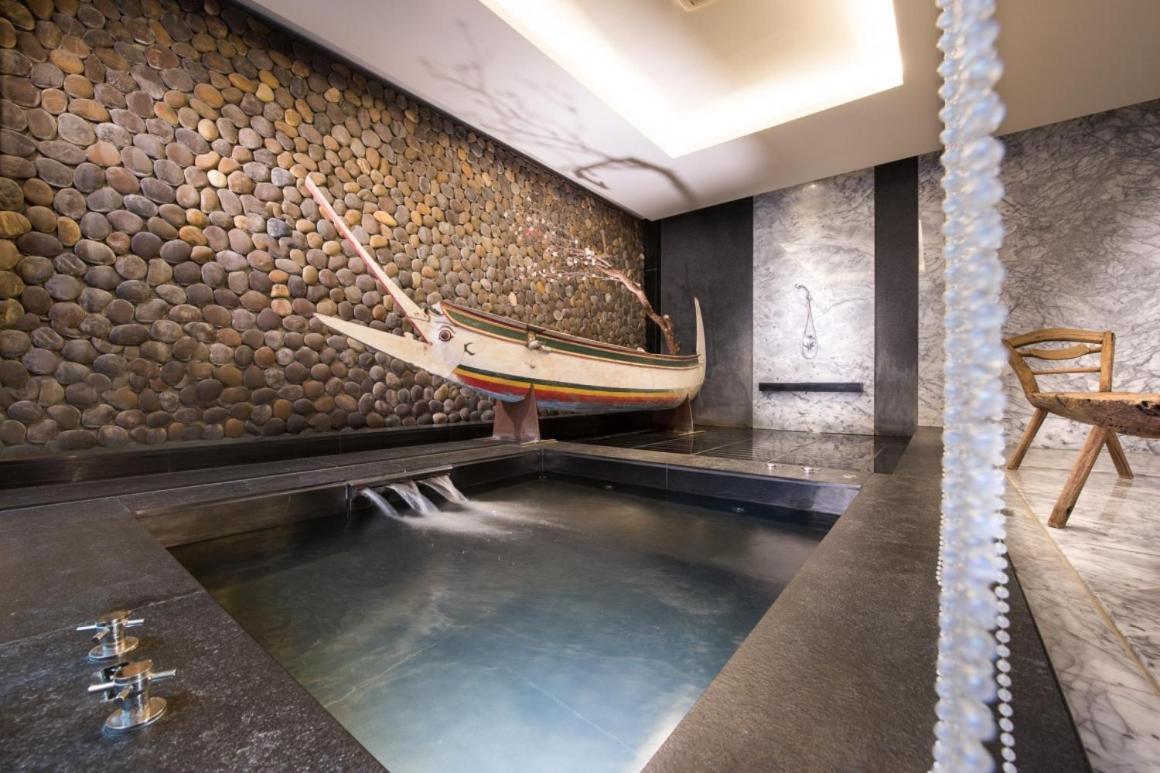 Orient Luxury Villa Motel Huwei Екстериор снимка