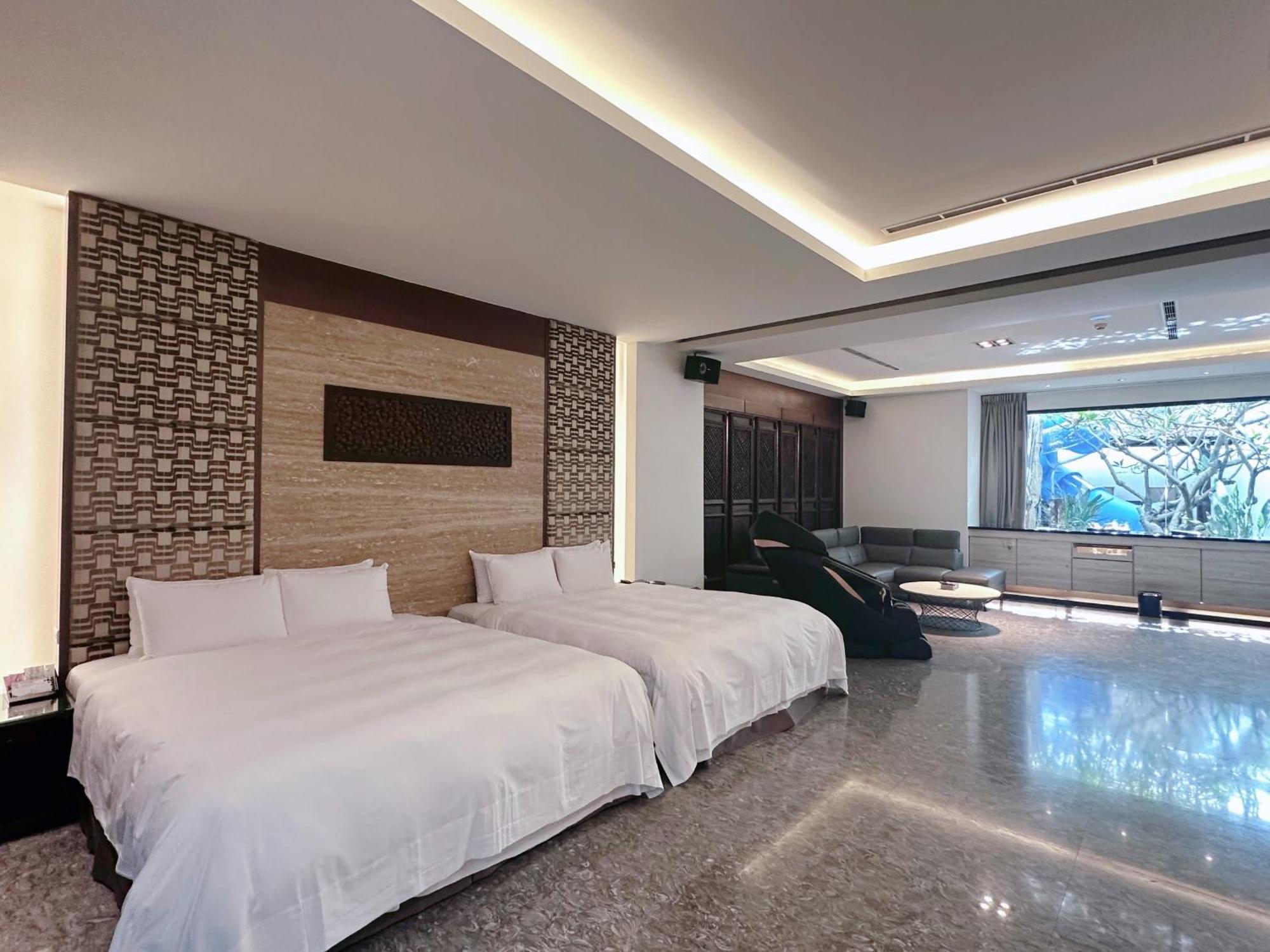 Orient Luxury Villa Motel Huwei Екстериор снимка