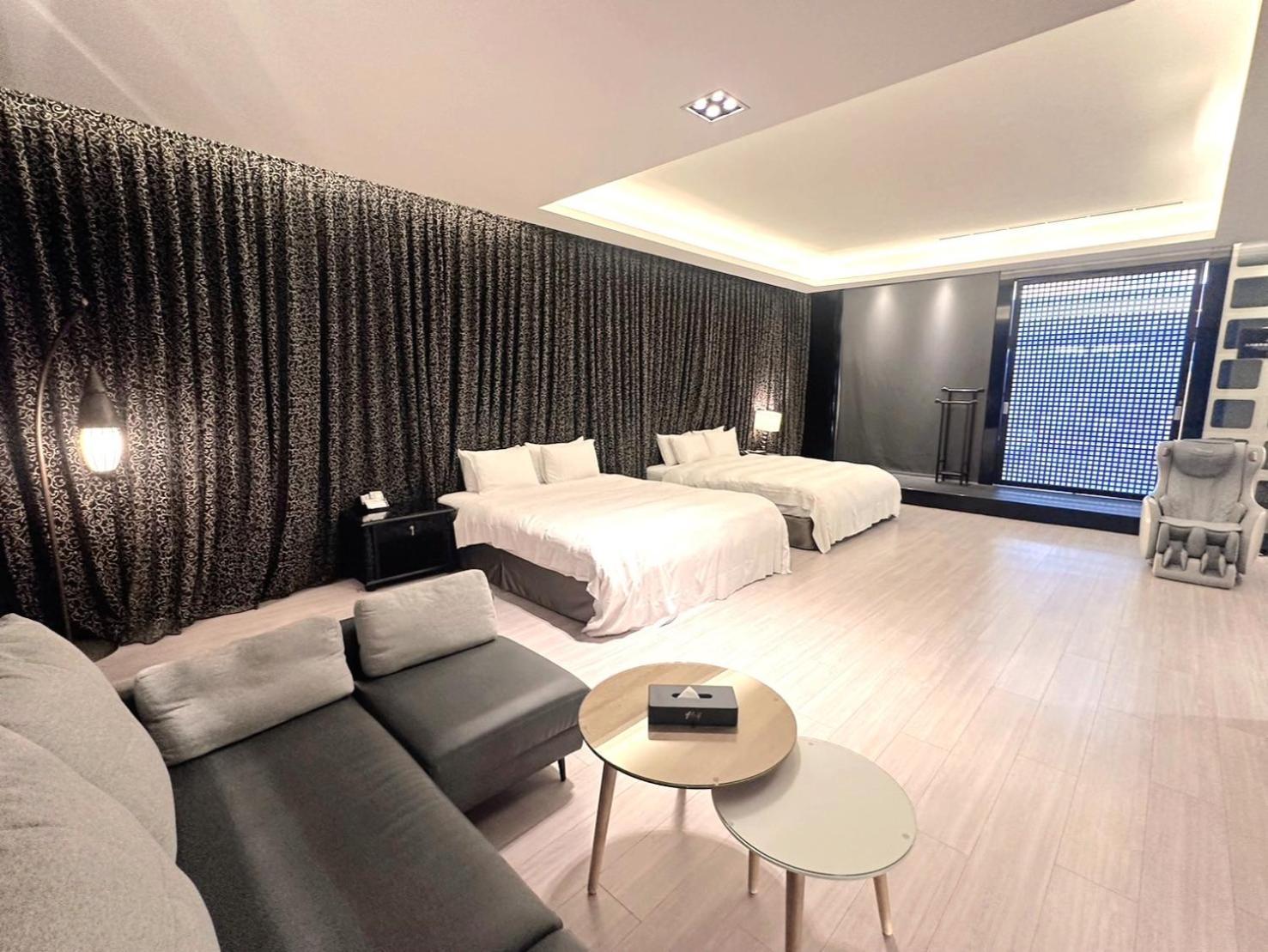 Orient Luxury Villa Motel Huwei Екстериор снимка