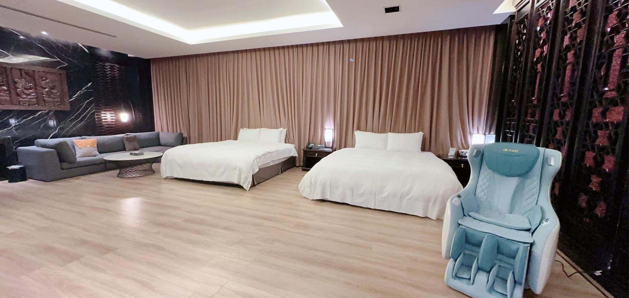 Orient Luxury Villa Motel Huwei Екстериор снимка