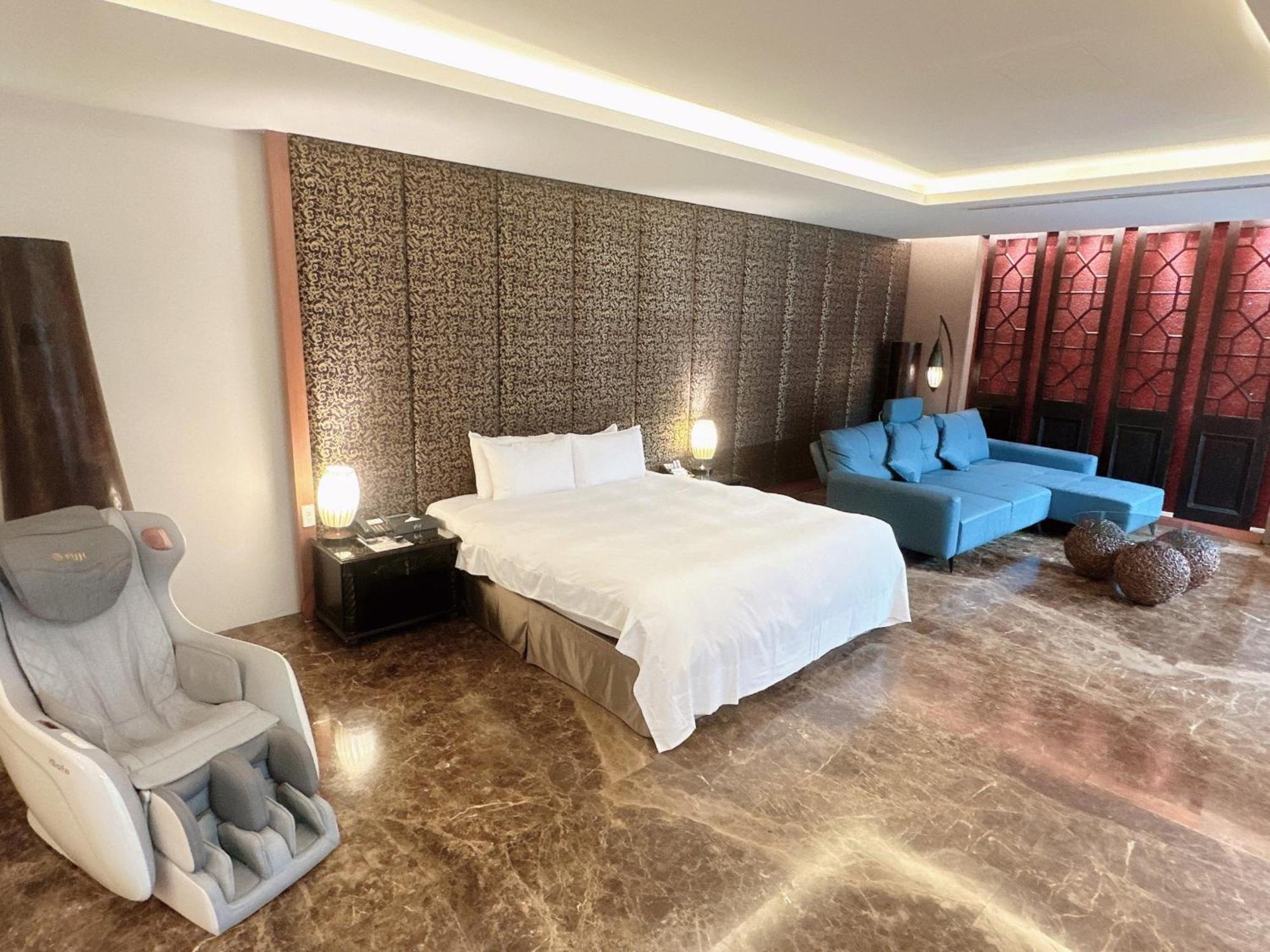 Orient Luxury Villa Motel Huwei Екстериор снимка
